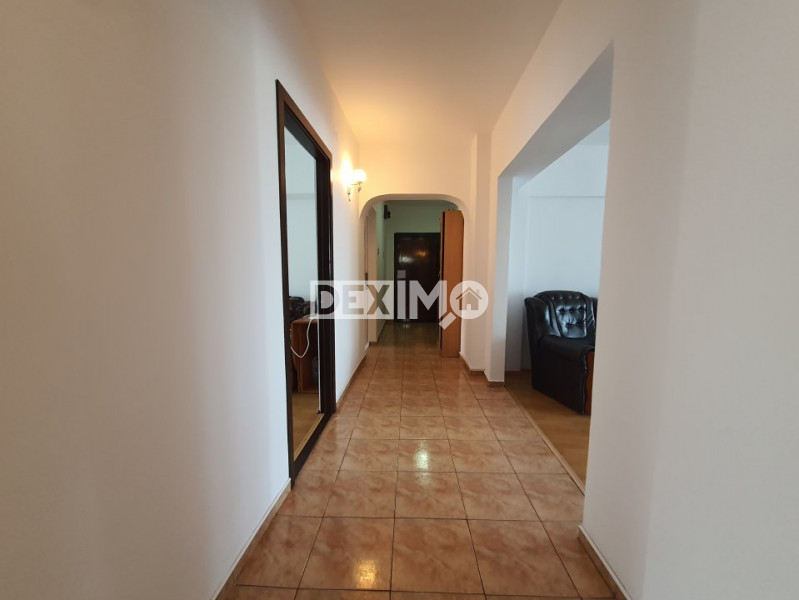 Apartament 4 Camere - Zona Far - Etaj Intermediar - Gaze La Aragaz