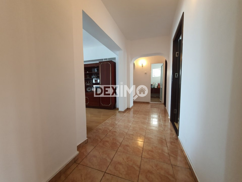 Apartament 4 Camere - Zona Far - Etaj Intermediar - Gaze La Aragaz