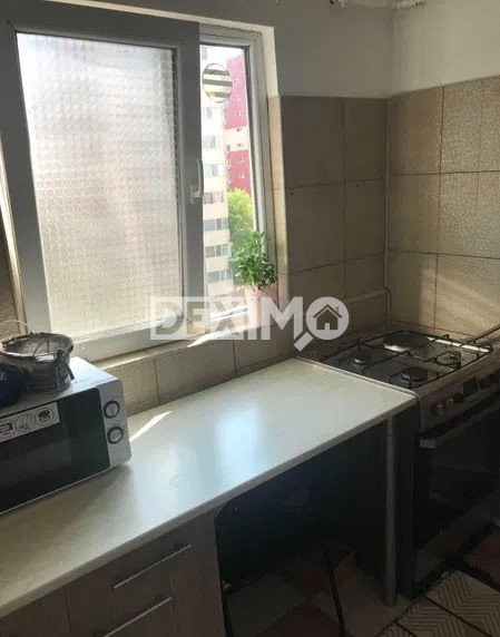 Apartament 3 Camere - Zona Compozitori - Mobilat Complet - Garaj
