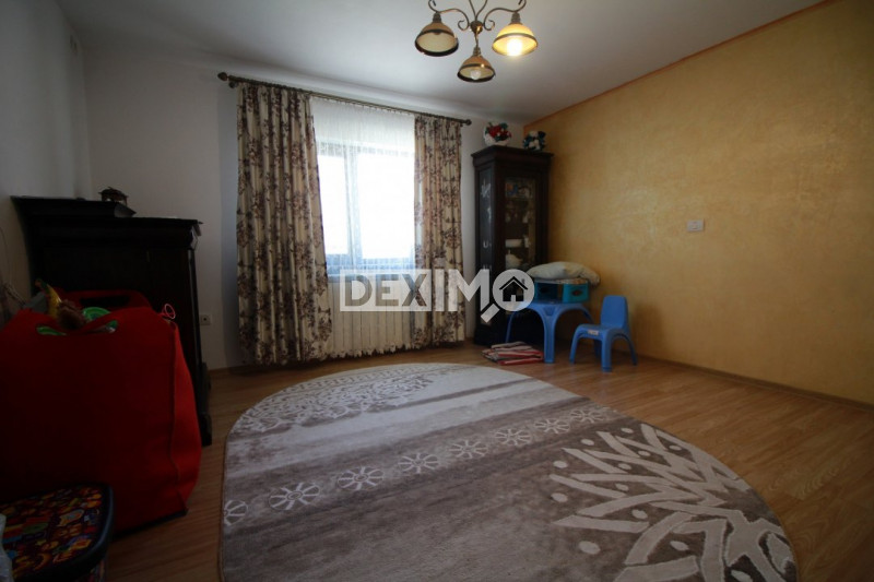 Casa 4 Camere - Km 5 - Mobilata/Utilata - Centrala Pe Gaze - Termen Lung