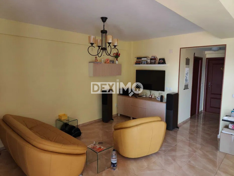 Apartament 3 Camere - Zona Stadion - Partial Mobilat - Loc Parcare In Garaj