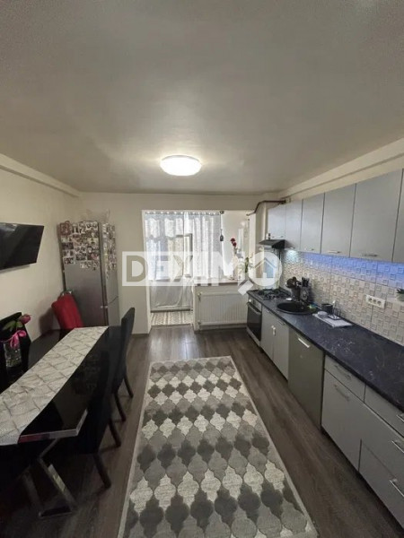 Apartament 3 Camere - Bld. Ferdinand -Etaj Intermediar - Mobilat - Vedere Port