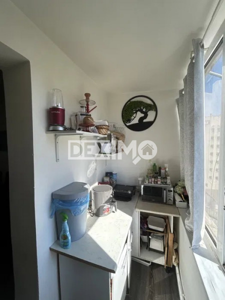 Apartament 3 Camere - Bld. Ferdinand -Etaj Intermediar - Mobilat - Vedere Port