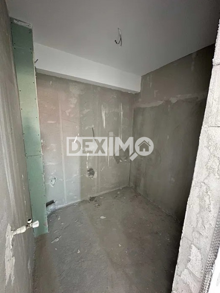 Apartament 3 Camere - Palazu Mare - Bloc Nou - Loc Parcare La Demisol