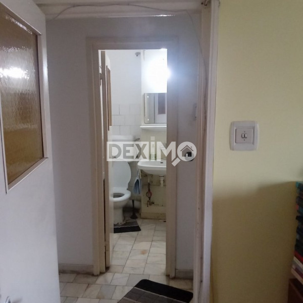 Garsoniera - Casa De Cultura - Etaj intermediar - Gaze La Usa