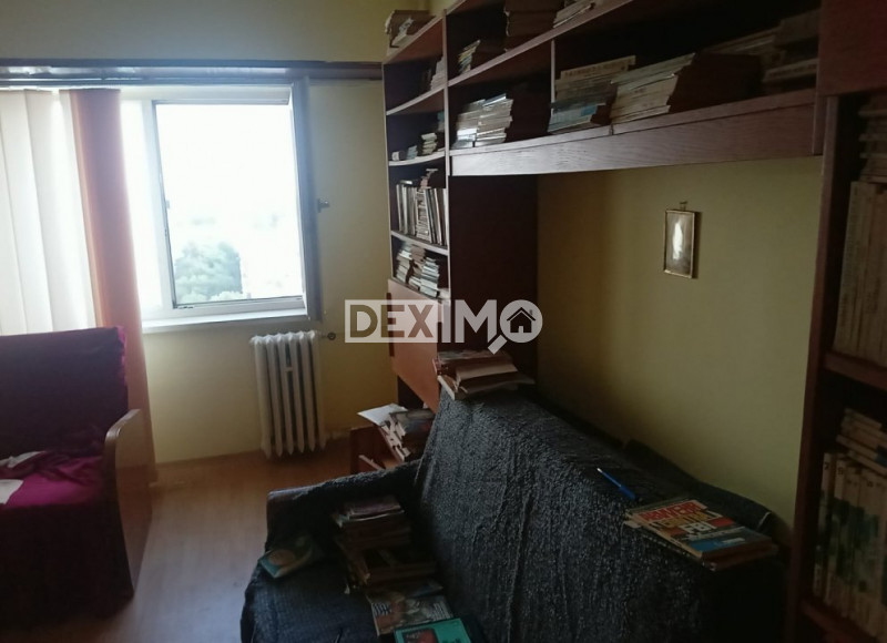 Garsoniera - Casa De Cultura - Etaj intermediar - Gaze La Usa