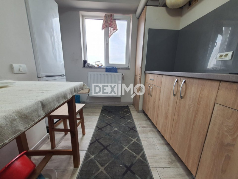 Apartament 3 Camere - Casa De Cultura - Etaj Intermediar - Centrala Pe Gaze 