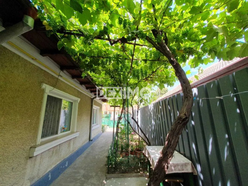 Casa 4 Camere - Zona Amzacea - Centra Pe Gaze