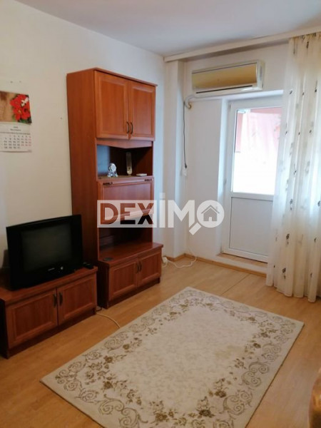 Garsoniera - Zona Poarta 6 - Mobilata