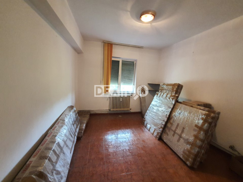 Apartament 2 Camere Decomandate - Zona CET - Etaj 2 
