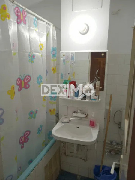 Apartament 4 Camere - Zona Gara - Etaj 1 - Gaze Pe Scara