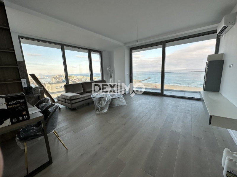 Apartament DE LUX - Ultracentral - Vedere Frontala La Mare - Loc Parcare