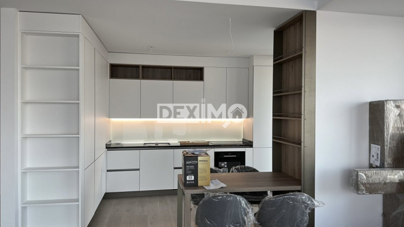 Apartament DE LUX - Ultracentral - Vedere Frontala La Mare - Loc Parcare