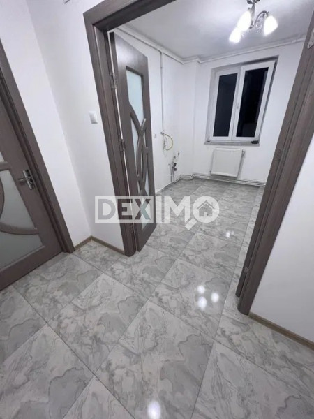 Apartament 3 Camere - Faleza Nord - Reyna - Etaj 2 - Renovat - Centrala Pe Gaze