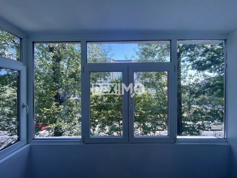 Apartament 3 Camere - Faleza Nord - Reyna - Etaj 2 - Renovat - Centrala Pe Gaze