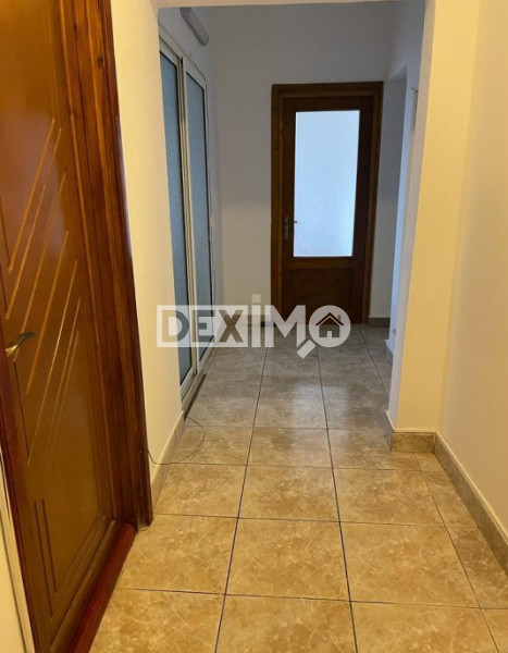 Apartaemnt 4 Camere - Faleza Nord - Reyna - Etaj 1 - Centrala Pe Gaze