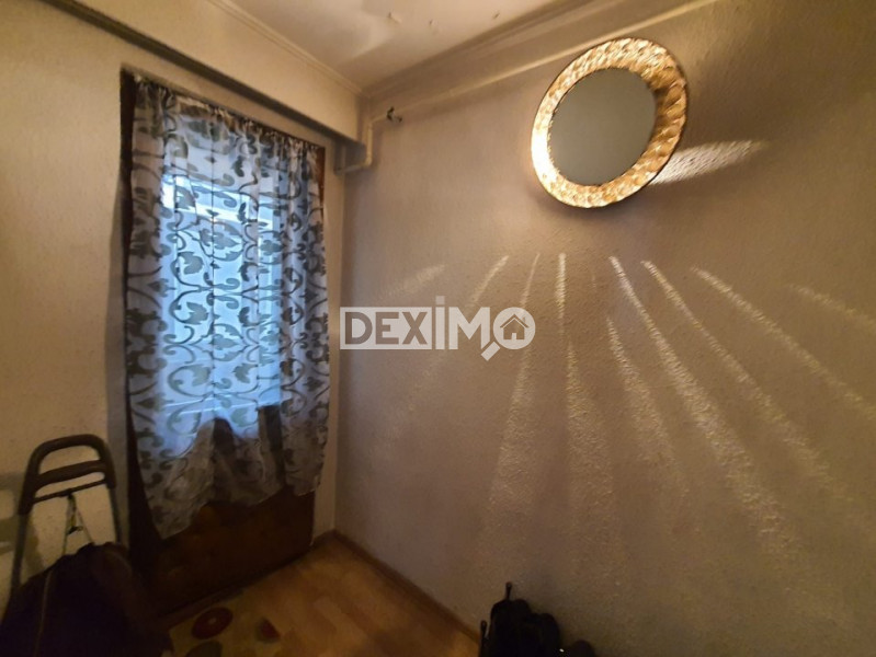 OCAZIE!!! TOMIS NORD APARTAMENT CU 3 CAMERE DECOMANDAT CENTRALA GAZE 