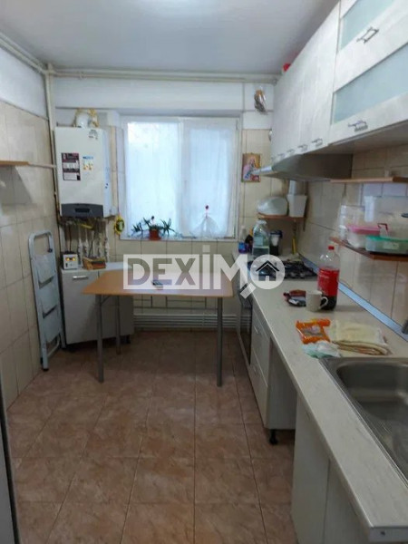 Apartament 3 Camere - Casa De Cultura - Parter - Balcon - Centrala Pe Gaze