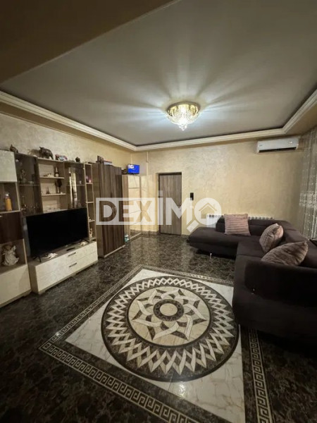 Apartament 3 Camere - Zona Compozitori - Parter - Beci