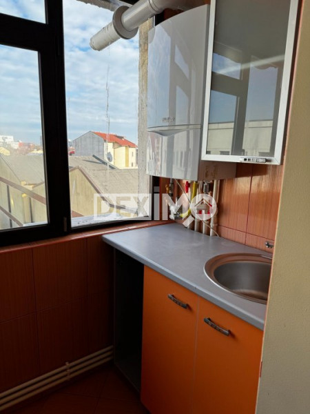 Apartament 2 Camere - Casa De Cultura - Imbunatatit - Centrala Pe Gaze