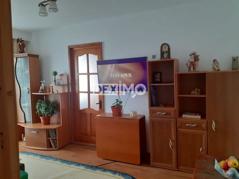 Apartament 2 camere, semidecomandat, centrala pe gaz,mobilat, Finisaje clasice