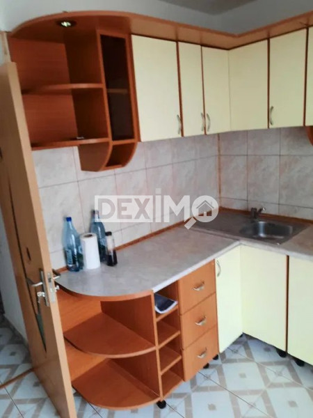 Apartament 3 Camere - Zona Tomis III - Etaj 2 - Mobilat - Centrala Pe Gaze