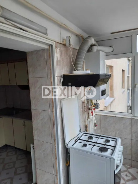 Apartament 3 Camere - Zona Tomis III - Etaj 2 - Mobilat - Centrala Pe Gaze