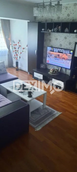 Apartament 3 Camere - Zona CET - Etaj 1 - Mobilat - Centrala Pe Gaze