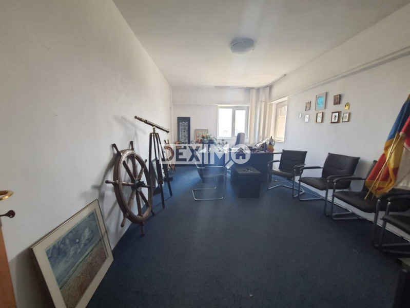 Apartament 2 Camere - Zona Gara - Etaj Intermediar - Vedere Spre Port