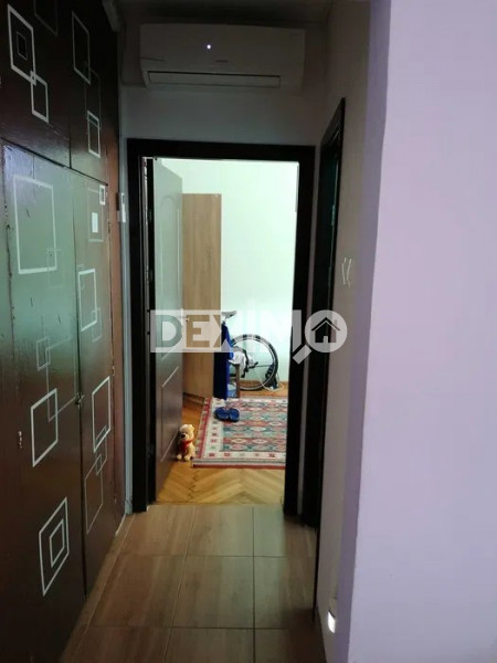 Apartament 2 Camere - Transformat in 3 Camere - Abator - Centrala Pe Gaze