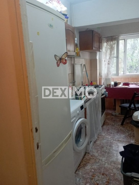 Garsoniera  - Zona Poarta 6 - Etaj 1 - Mobilata