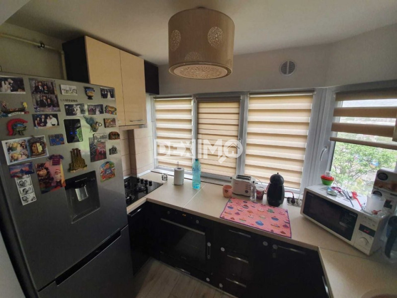 Apartament 3 Camere Decomandate - Zona Far - Gaze - Loc Parcare