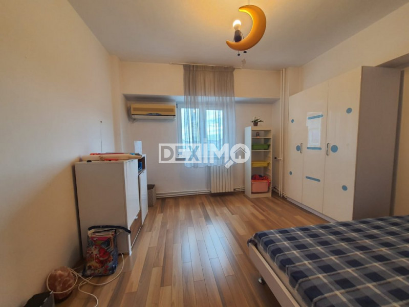 Apartament 3 Camere- Zona Trocadero - Etaj Intermediar - Mobilat - Centrala Gaze