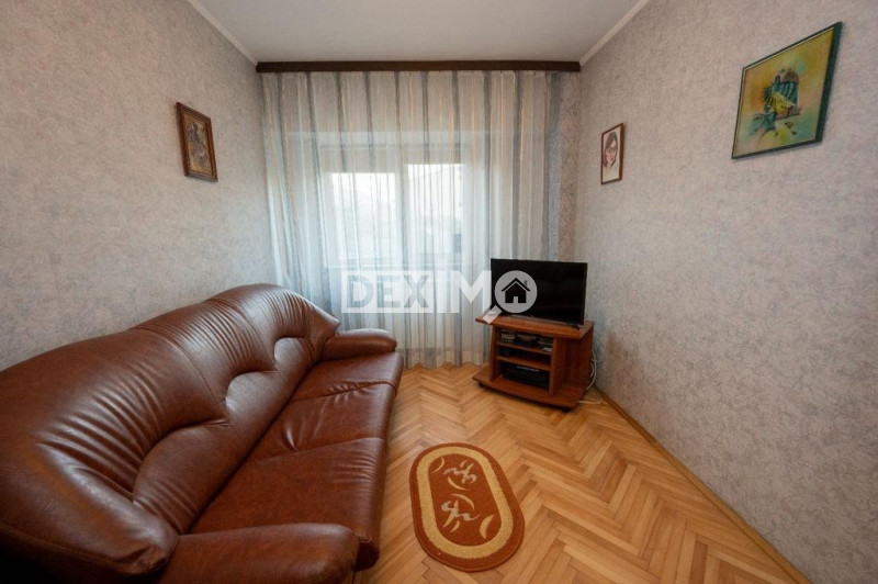 Apartament 3 Camere - Zona Victoria - Parter Inalt - Centrala Pe Gaze