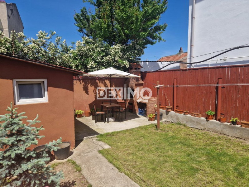 Casa 3 Camere - Zona Stadion - Teren 300 Mp - Acoperis Nou