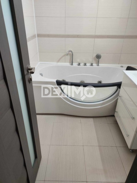 Apartament 2 Camere - Zona Km 5 - Etaj 3 - Renovat Complet - Centrala Pe Gaze