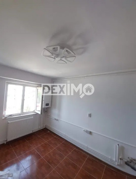 Apartament Spatios 3 Camere - Poarta 6 - 2 Grupuri Sanitare-Centrala gaze