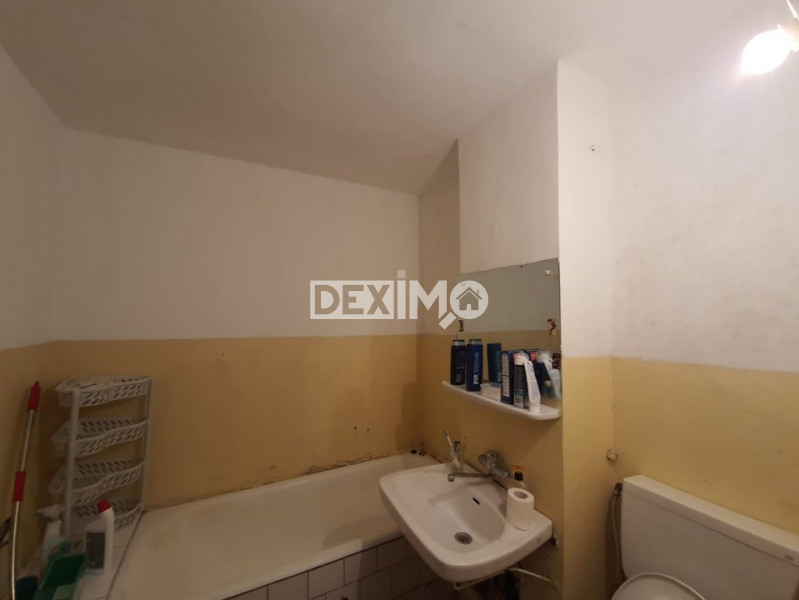 Apartament 2 Camere Decomandate - Zona Poarta 6 - Etaj 1 - Gaze Pe Scara