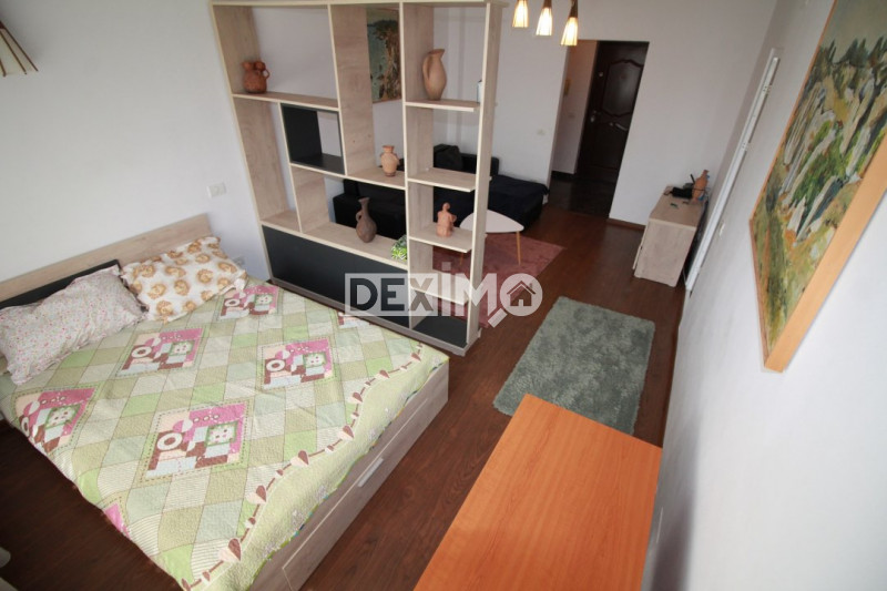 Garsoniera Decomandata - Gara - Renovata - Etaj Intermediar - Vedere Port