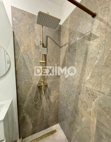 Studio LUX - Mamaia Nord - Al Doilea Rand La Mare - Vedere Laterala La Mare