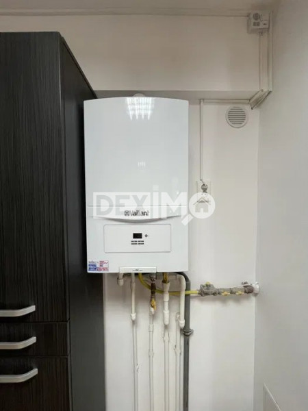 Spatiu Comercial/Afacere La Cheie - Tomis Nord - Euromaterna - 2 Locuri Parcare 