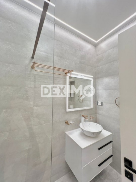 Apartament 3 Camere LUX- Statiunea Mamaia- Ultrafinisat - Vedere Frontala La Lac