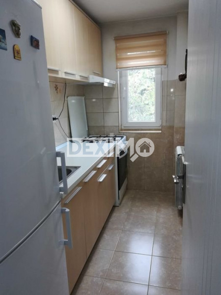 Apartament 3 Camere Semidecomandate - Zona Inel II - Etaj 1