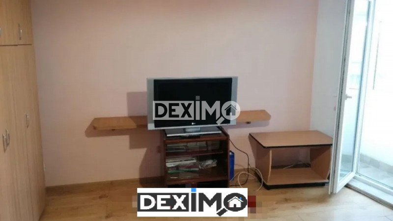 Garsoniera Decomandata - Tomis Nord - Bloc Apartamente - Etaj Intermediar 