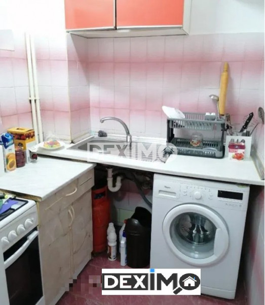 Garsoniera Decomandata - Tomis Nord - Bloc Apartamente - Etaj Intermediar 