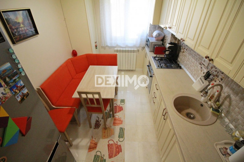 Apartament 3 Camere  - Mobilat - Loc Parcare Si Boxa - Confort Maxim !