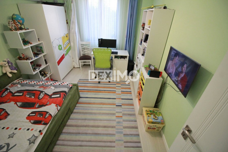 Apartament 3 Camere  - Mobilat - Loc Parcare Si Boxa - Confort Maxim !