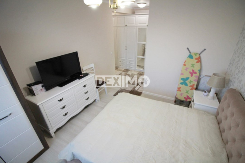 Apartament 3 Camere  - Mobilat - Loc Parcare Si Boxa - Confort Maxim !