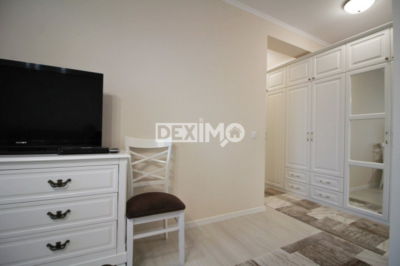 Apartament 3 Camere  - Mobilat - Loc Parcare Si Boxa - Confort Maxim !