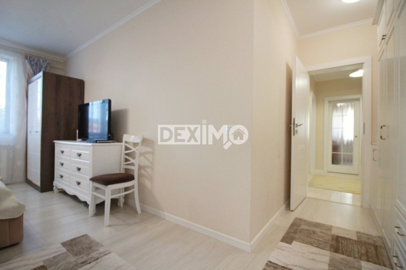 Apartament 3 Camere  - Mobilat - Loc Parcare Si Boxa - Confort Maxim !